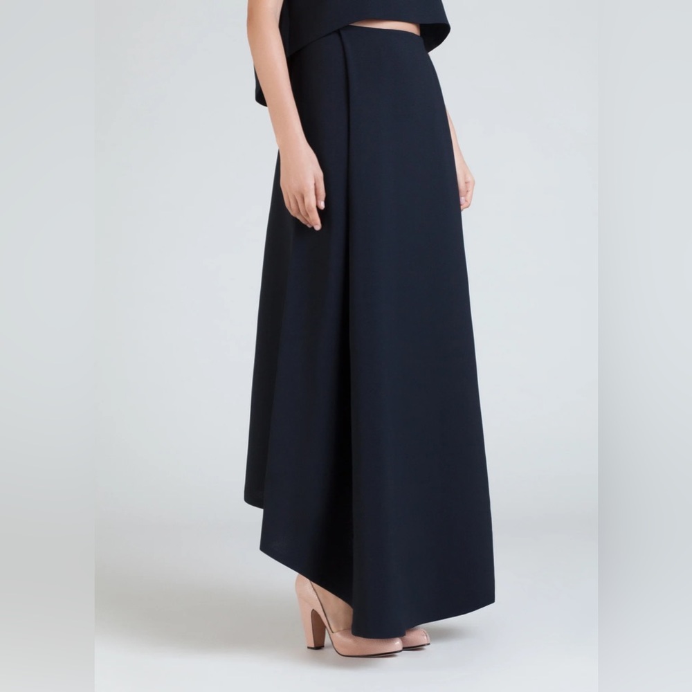 Kaarem Waterfall Deep Pleated Maxi Skirt Thác Đổ Black Blue Navy size XS LikeNew